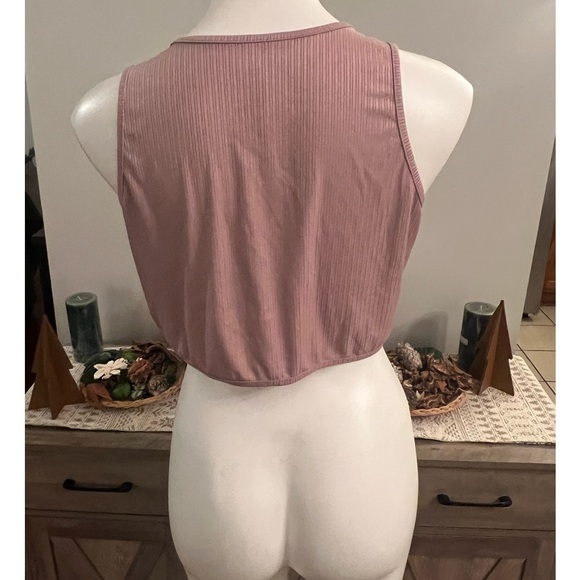 Like new seamless ribbed twist front bra - Picture 4 of 4